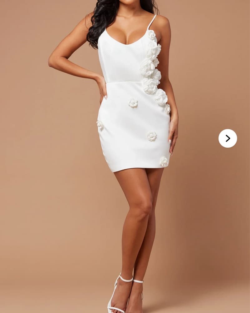 Elegant White Floral Dress - Image 1