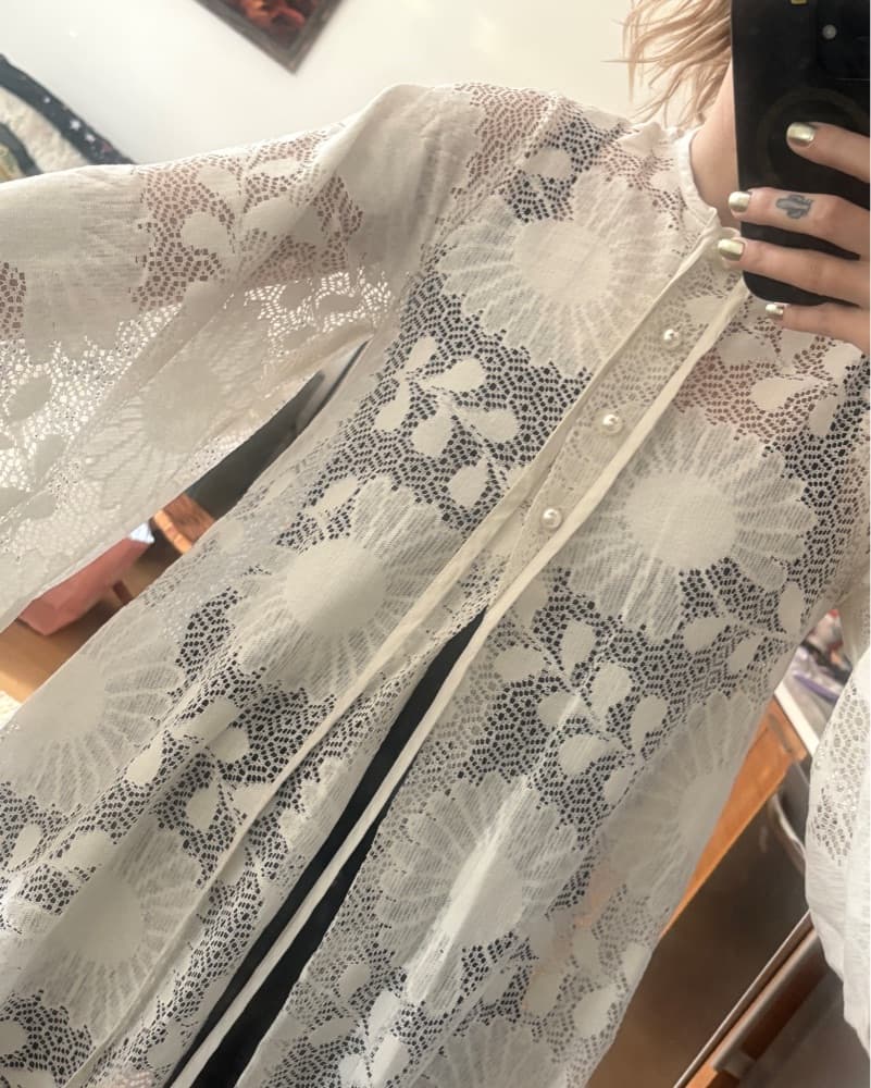 1960s Floral Lace Cape - Image 3