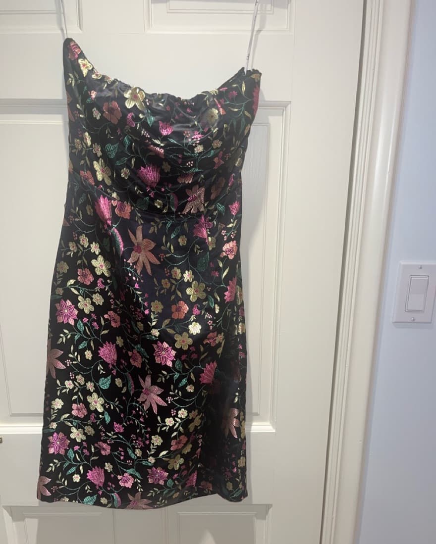 Floral Lulus Dress - Image 1