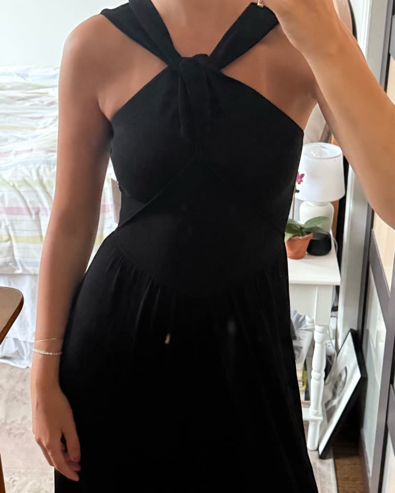 Elegant Black Midi Dress - Image 3