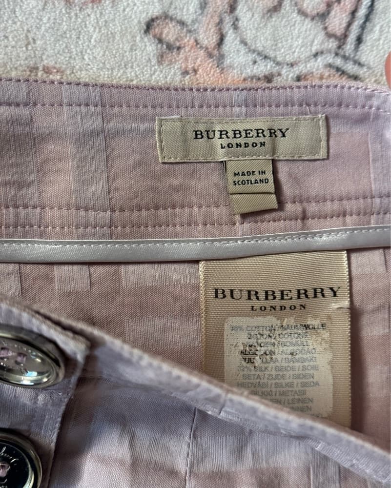 Vintage Burberry Midi Skirt  - Image 3