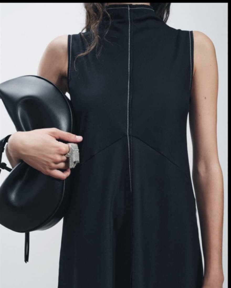 Sophisticated Black Maxi Dress - Image 6