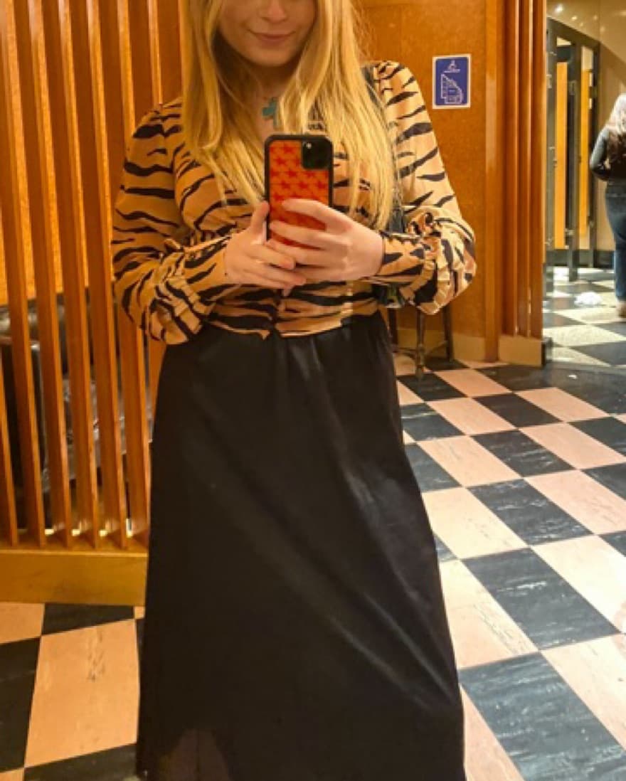 Tiger Print Realisation Par Kaia Top - Image 2