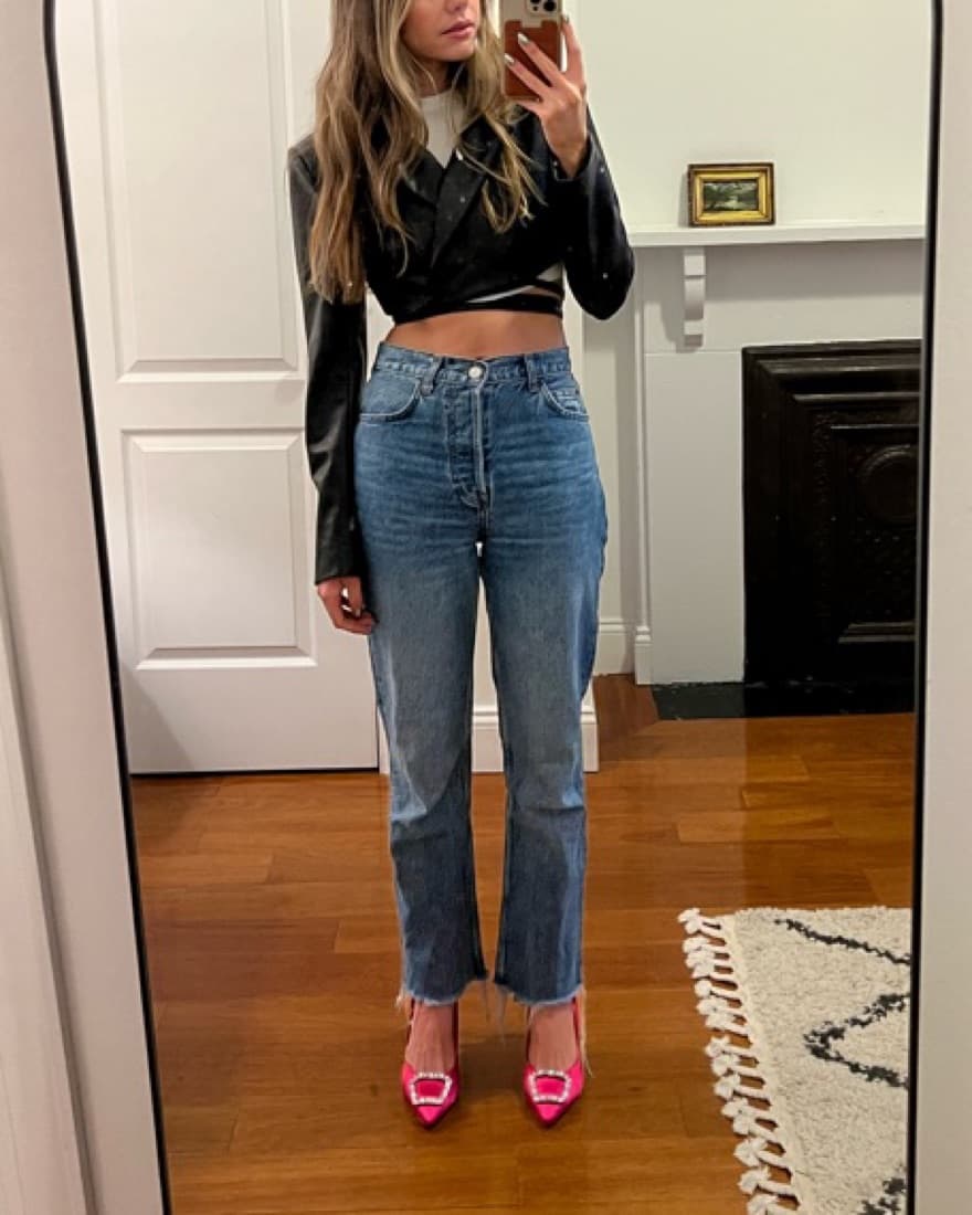 Cropped Blazer in Black - Image 4