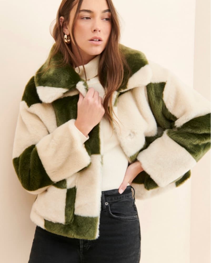 Nuuly Green and White Fur Jacket - Image 2