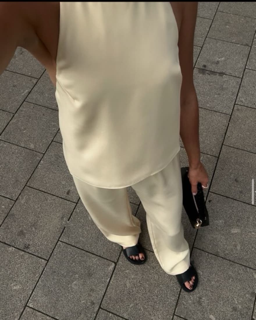 Butter Yellow Set  - Image 1