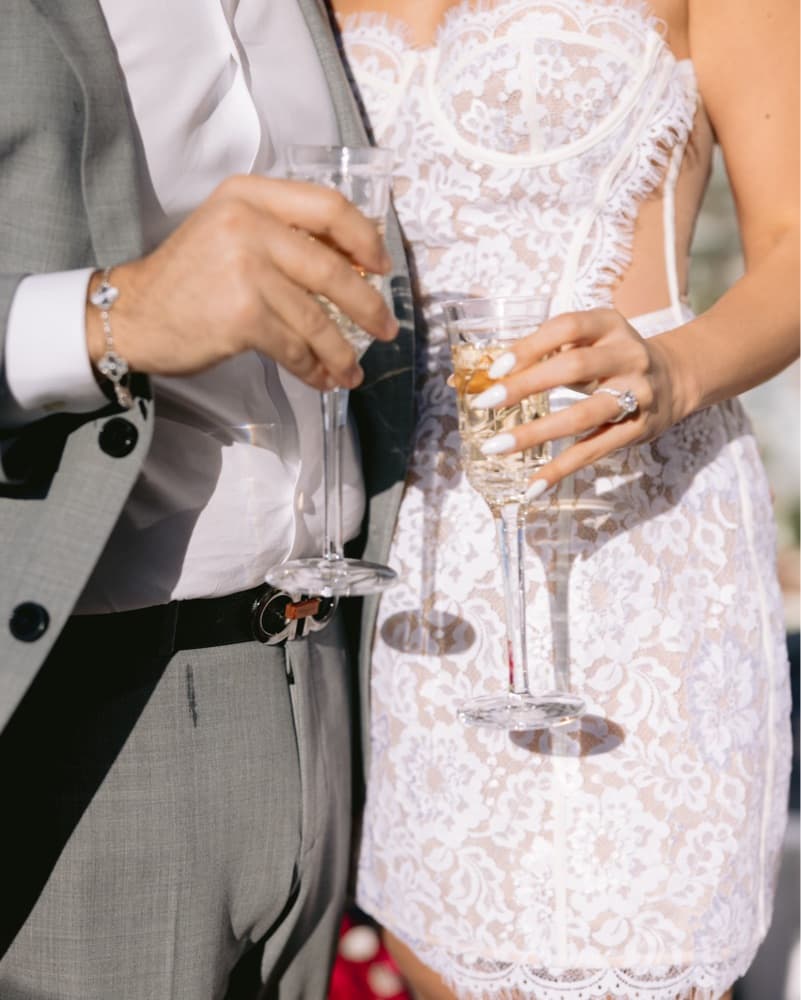 Elegant Lace Cocktail Dress - Image 5