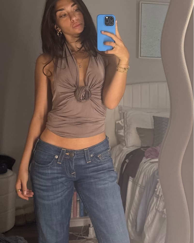 Stylish Ruched Halter Top - Image 1