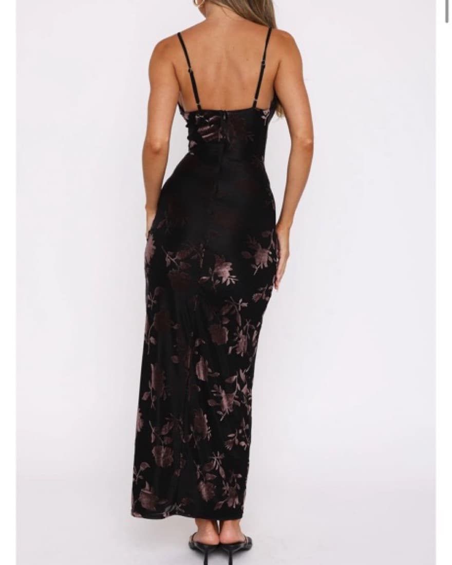 Form Fitting Floral Maxi Dress - Image 3