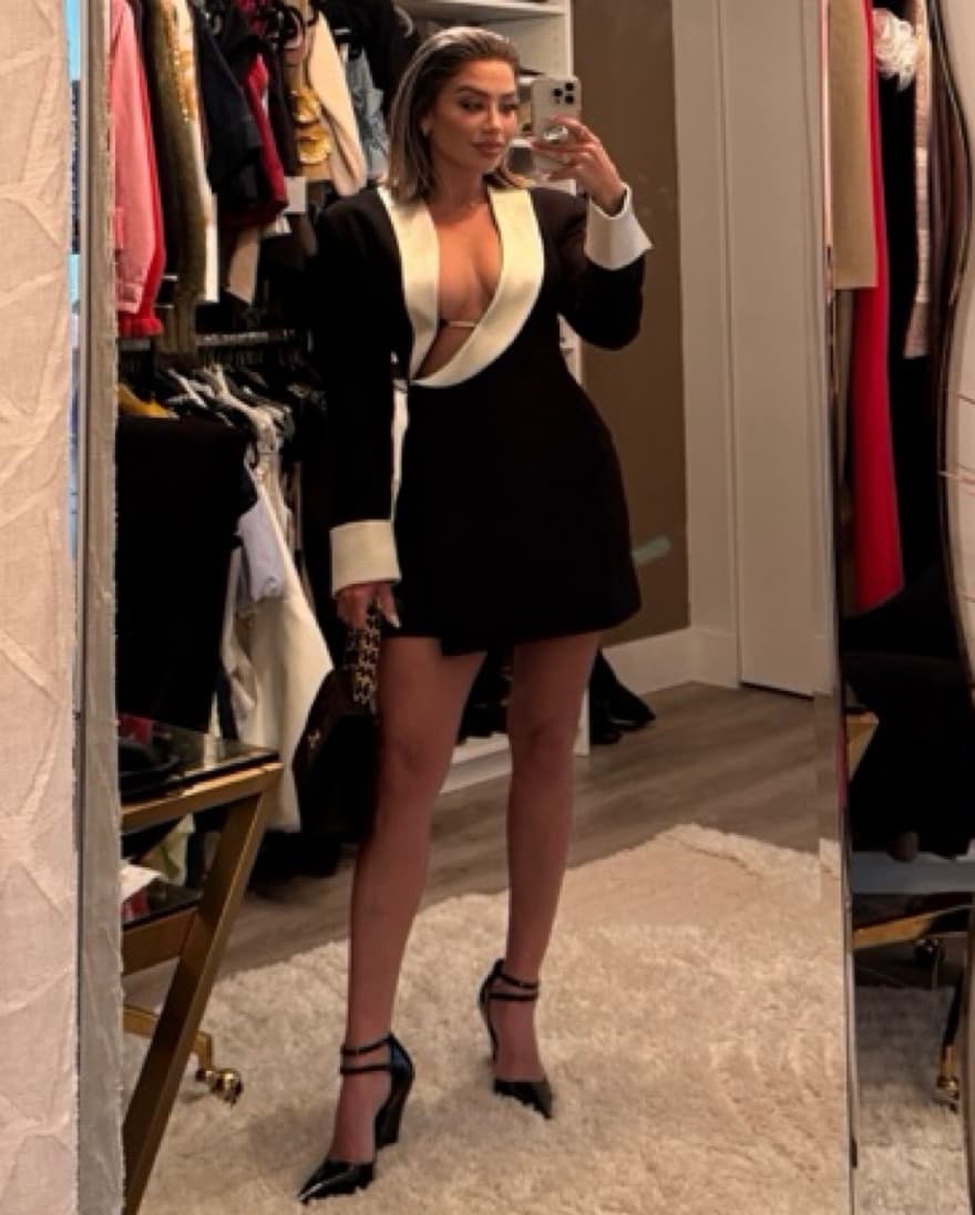 Mira Blazer Dress in Black & Cream - Image 3