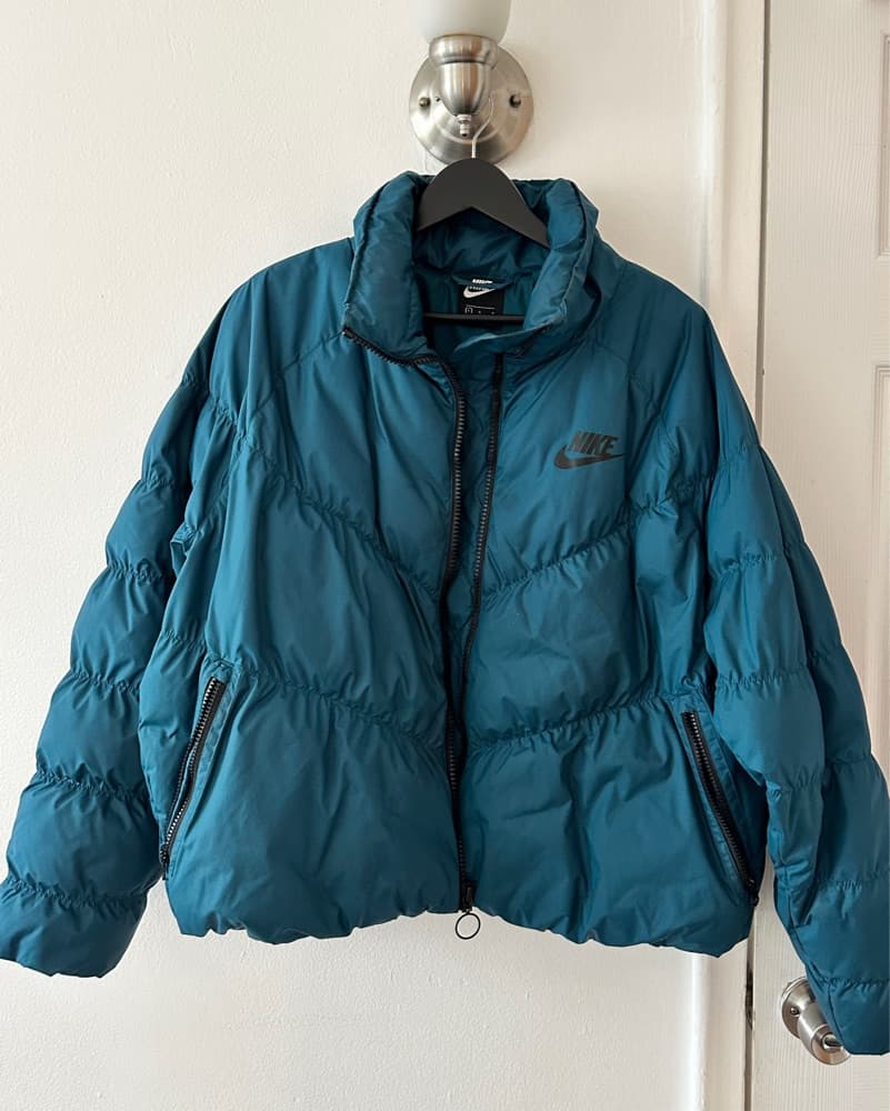 Nike Puffer Jacket with Pockets - Image 1
