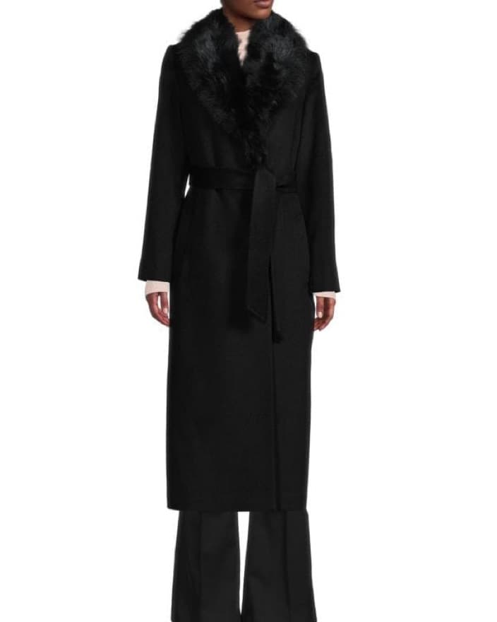 Elegant Black Shearling Collar Coat - Image 1