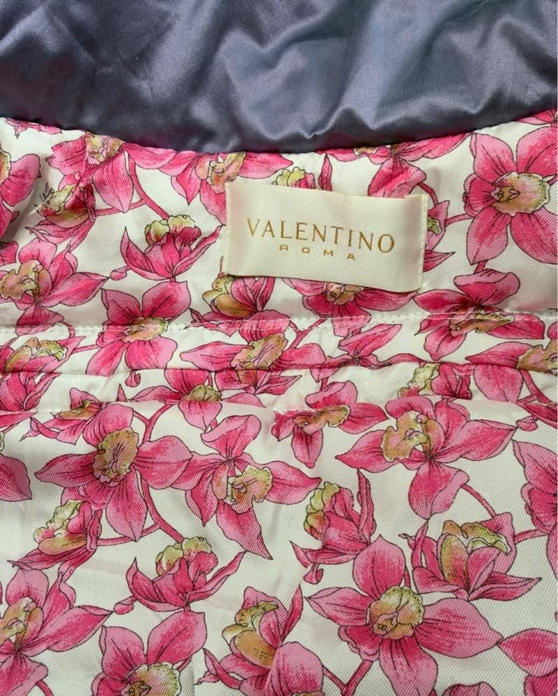 Luxurious Silk Puffer Jacket - Image 3