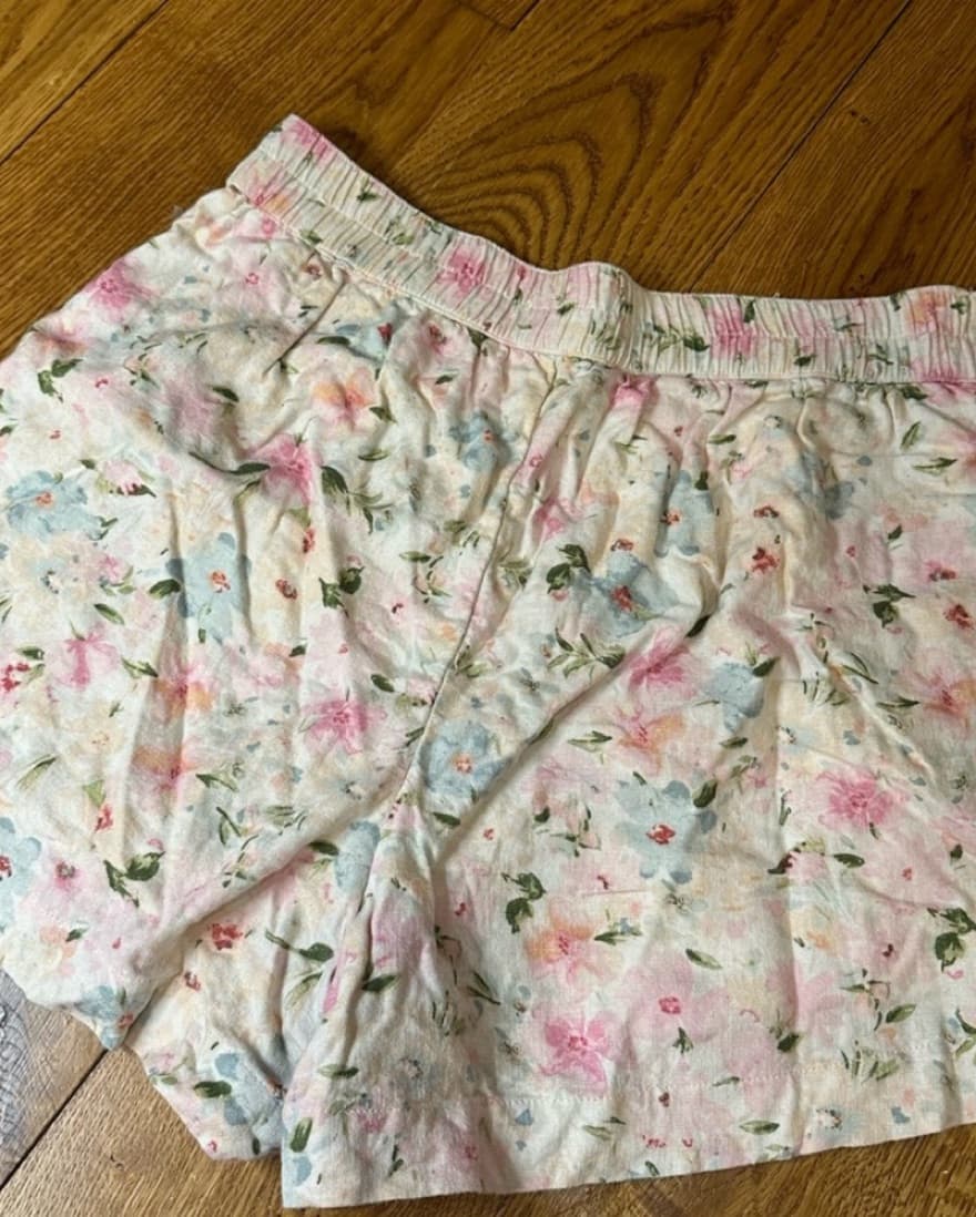 Abercrombie Floral Linen Shorts - Image 2