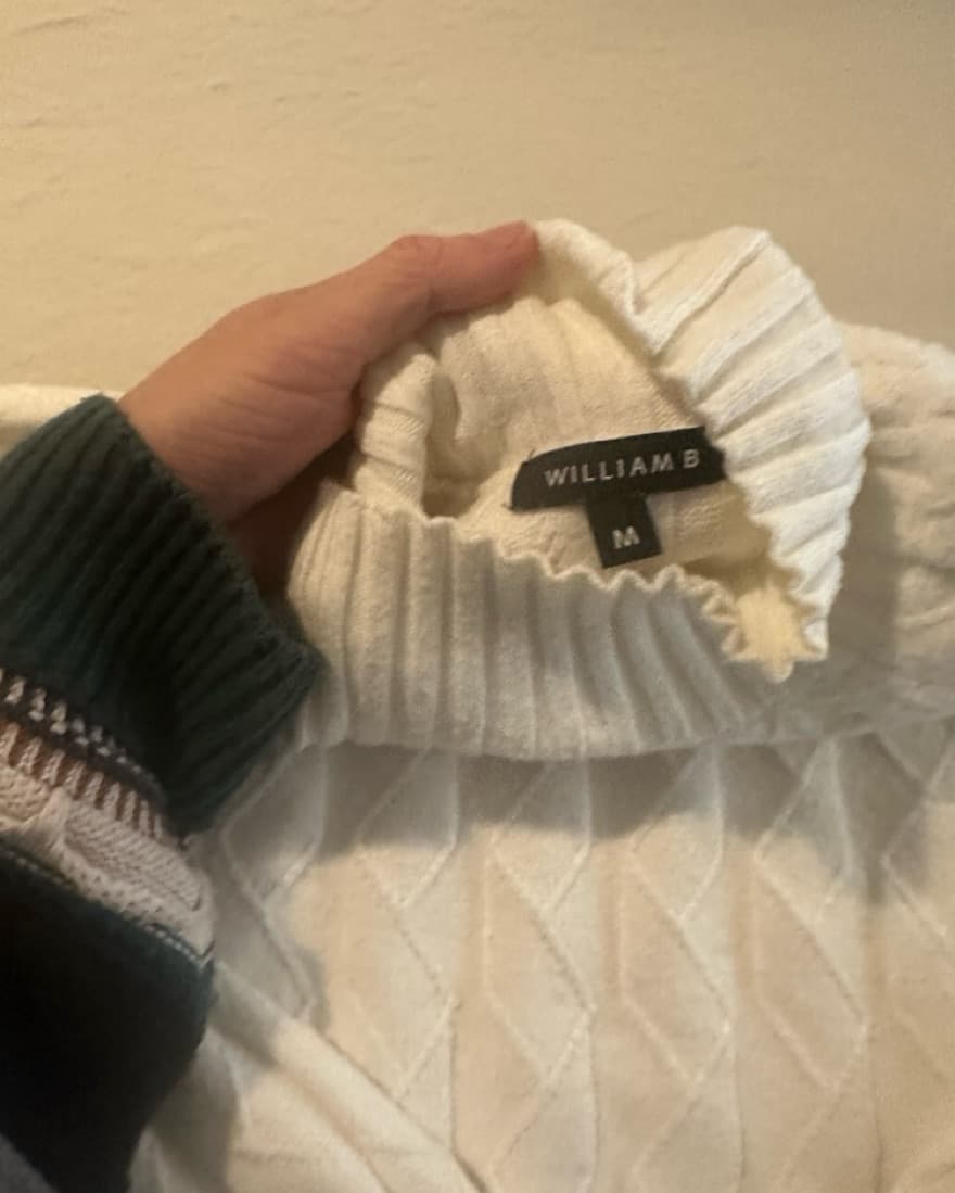 White Knitted Sweater - Image 4