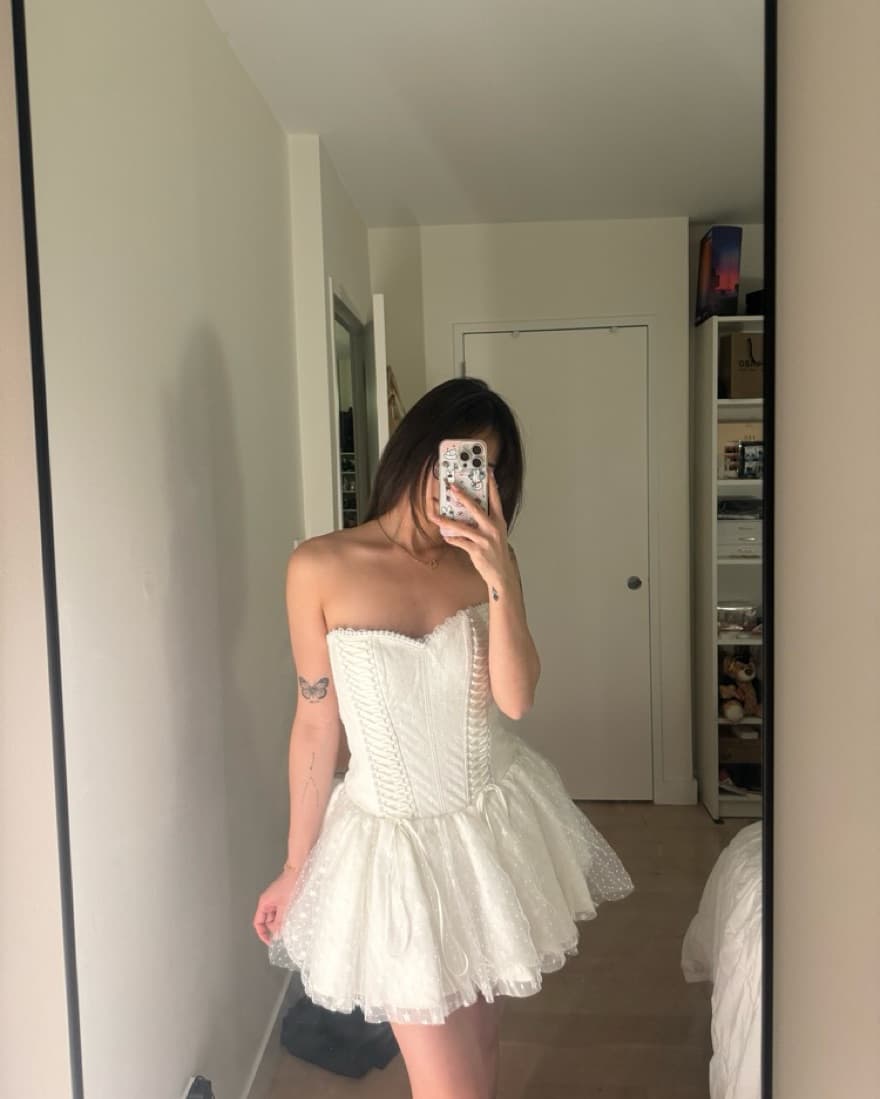 White short dress - Image 1
