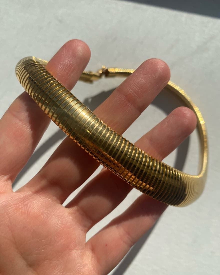 Vintage Thick Gold Choker Necklace  - Image 3