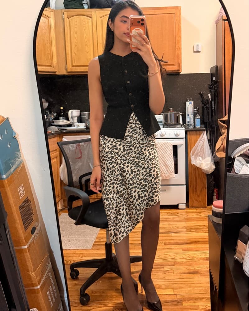 Captivating Leopard Print Midi Dress - Image 3
