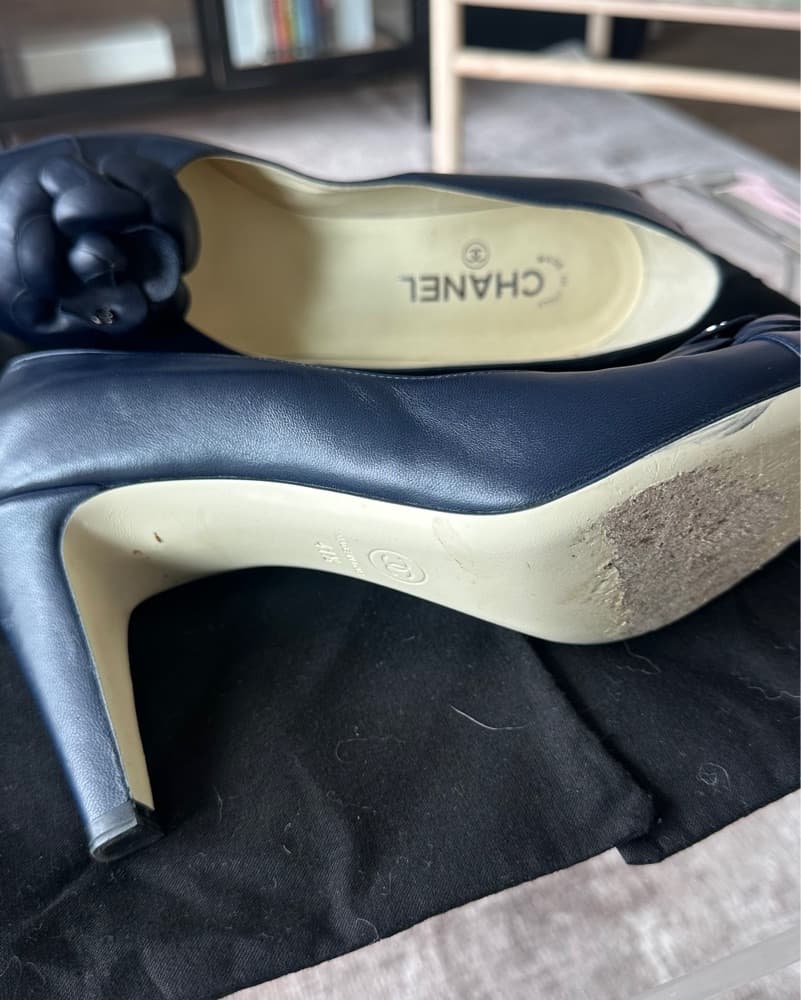 Chanel Navy Leather Pumps - Image 3
