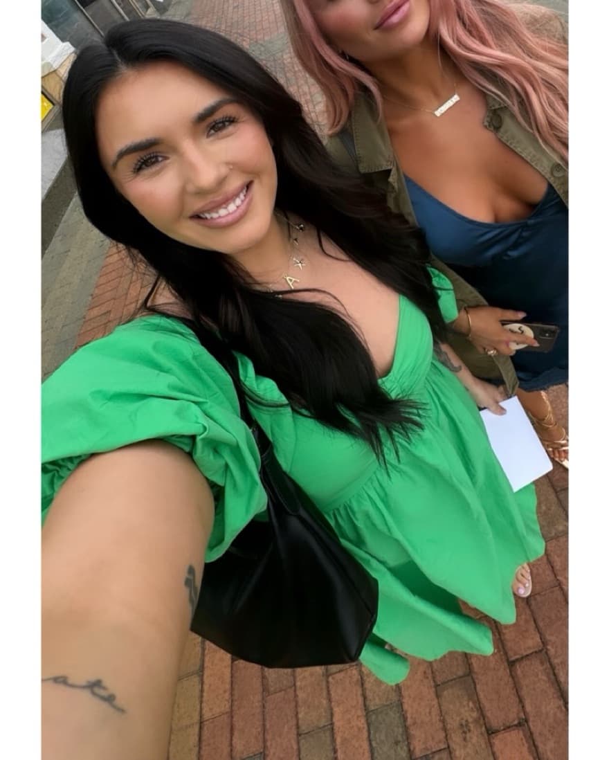 VASHTI MINI DRESS - PUFF SLEEVE GREEN - Image 2