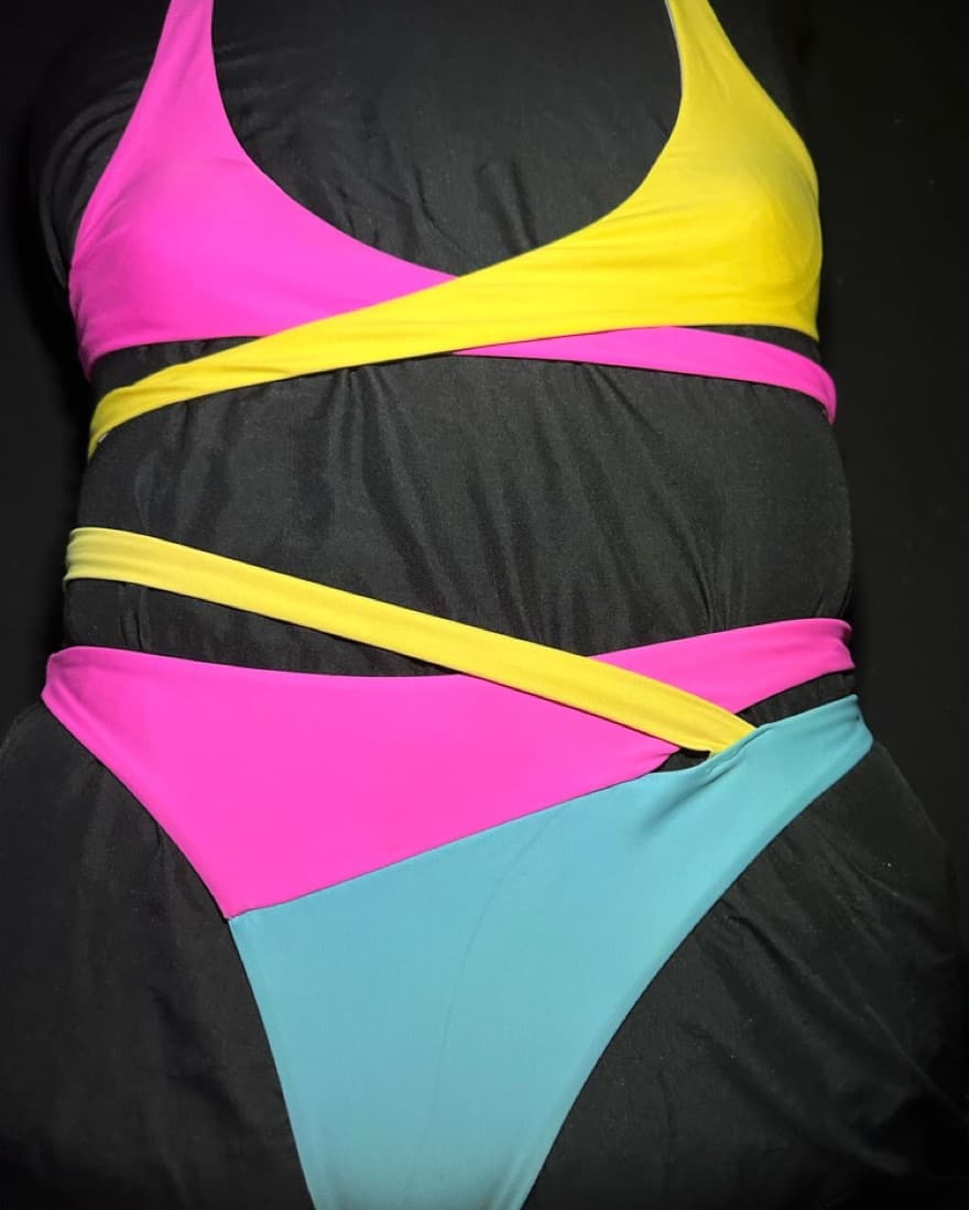 two piece set  - Image 1