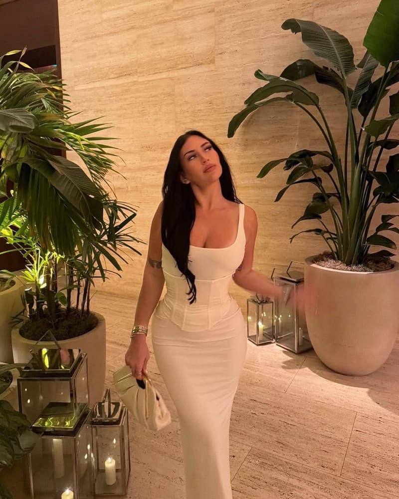 Elegant Cream Maxi Dress Size 6 UK - Image 1