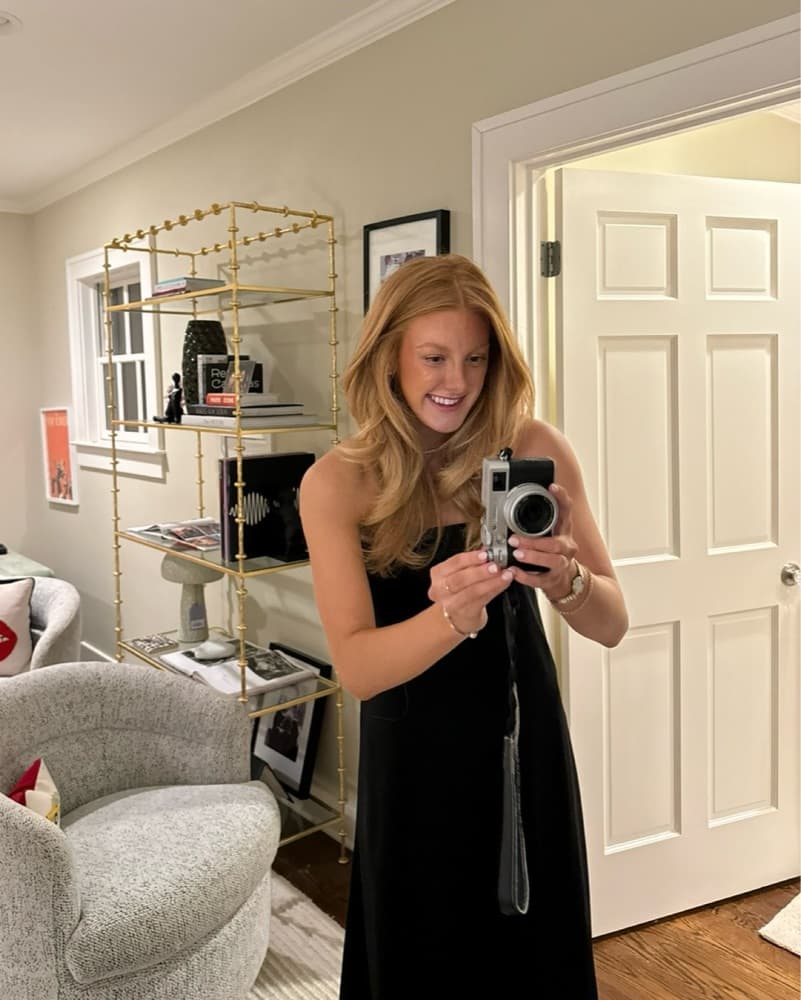Elegant Black Strapless Gown - Image 3