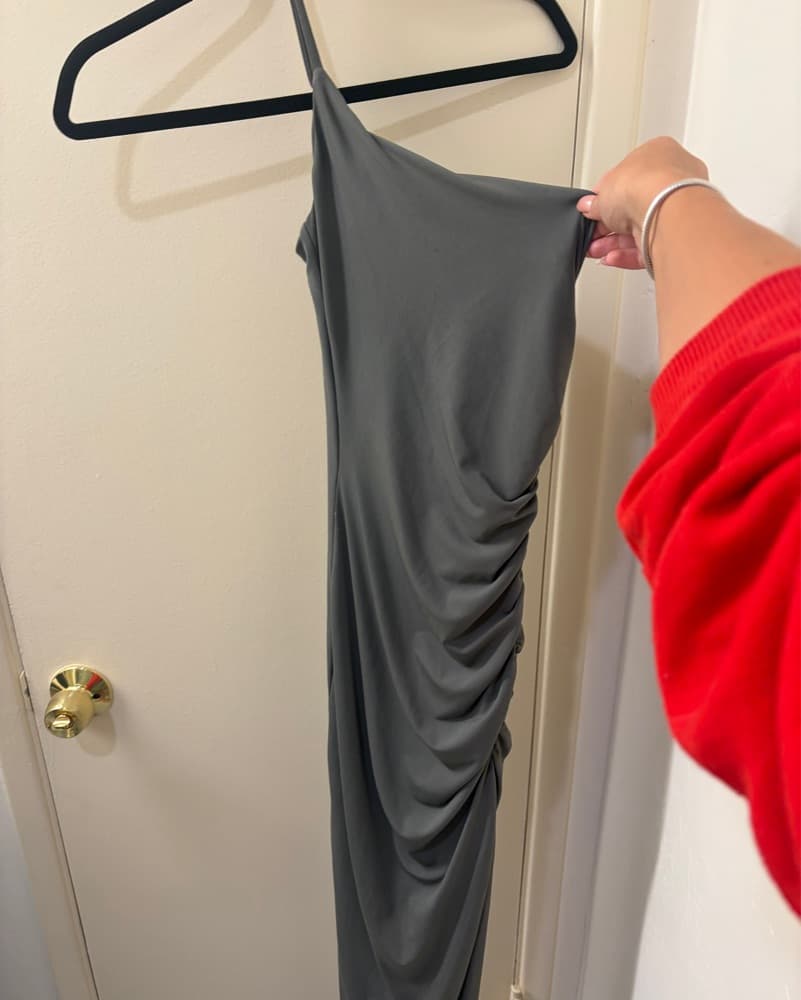 Nookie One Shoulder Gown - Image 3