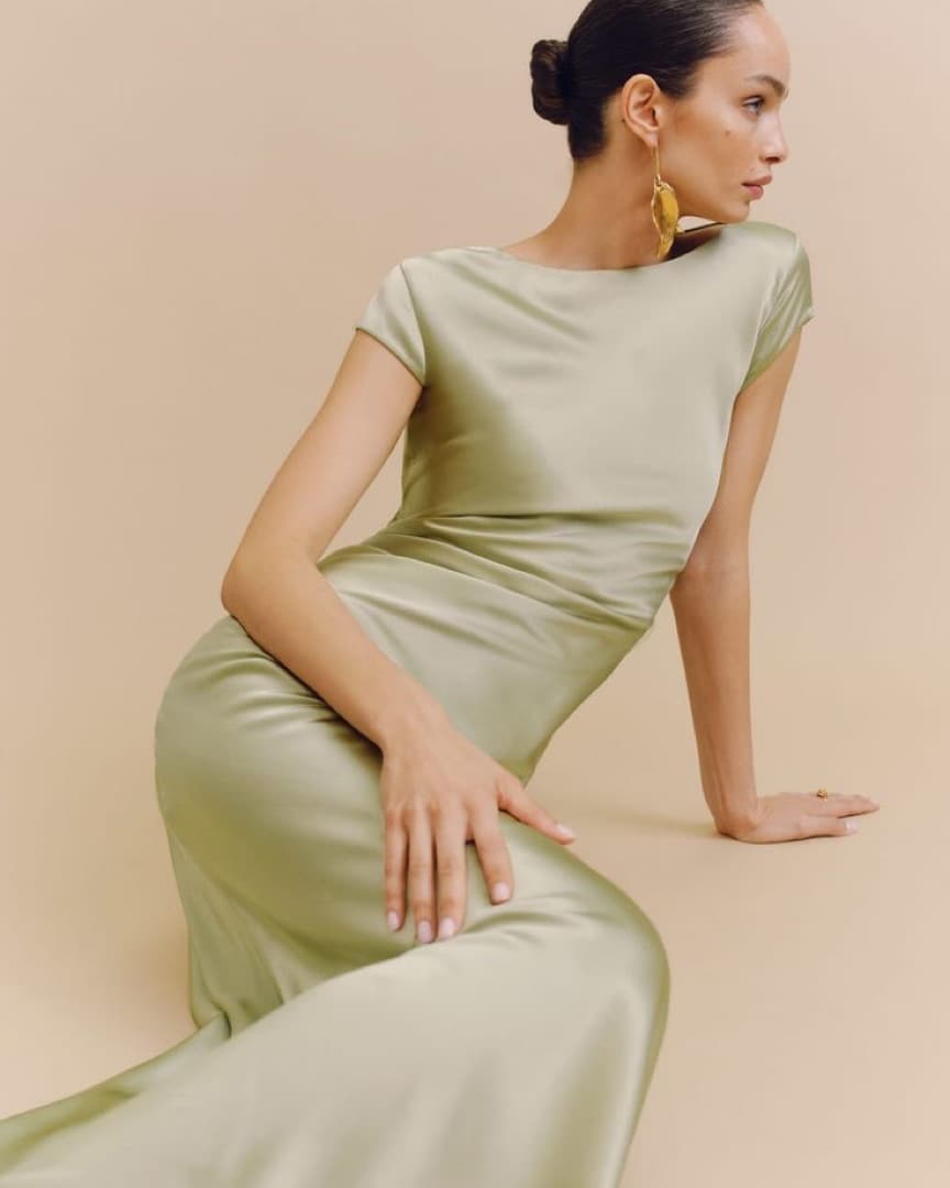 Reformation Niamh Silk Maxi Green - Image 3
