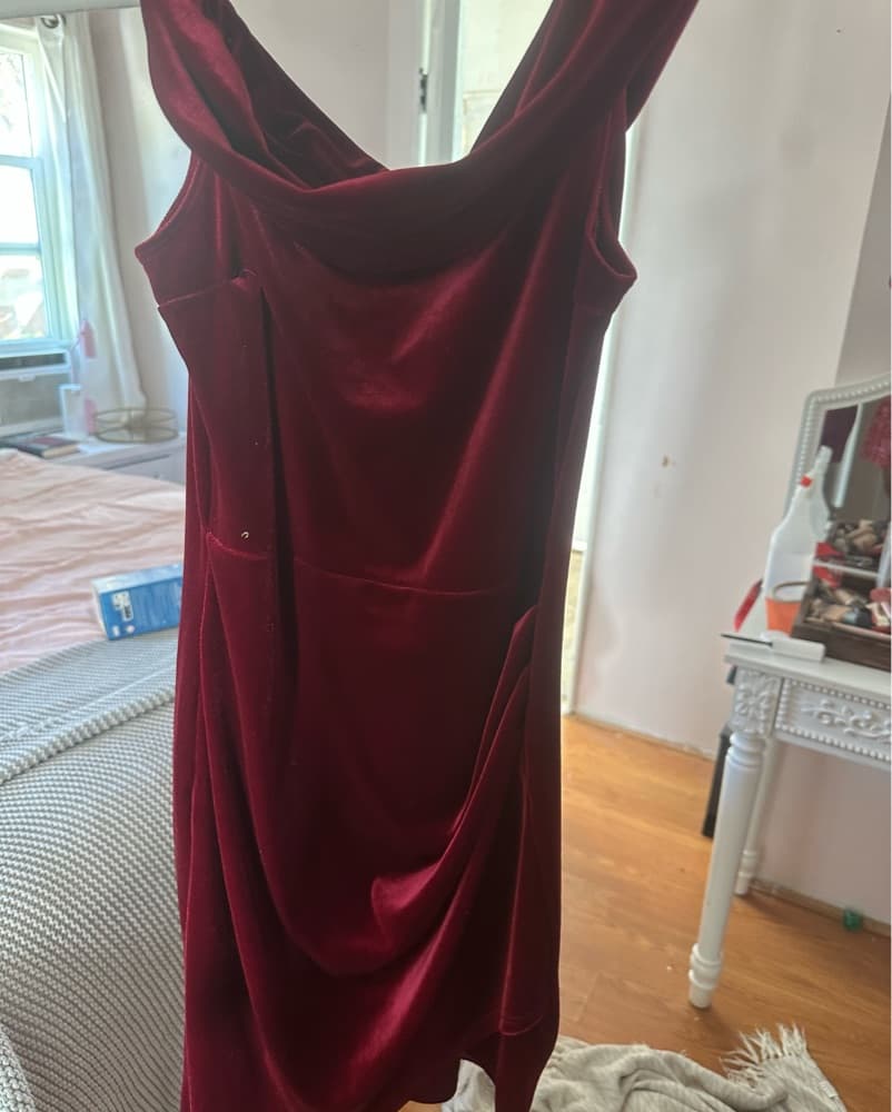 Stunning Velvet Mini Dress - Image 2