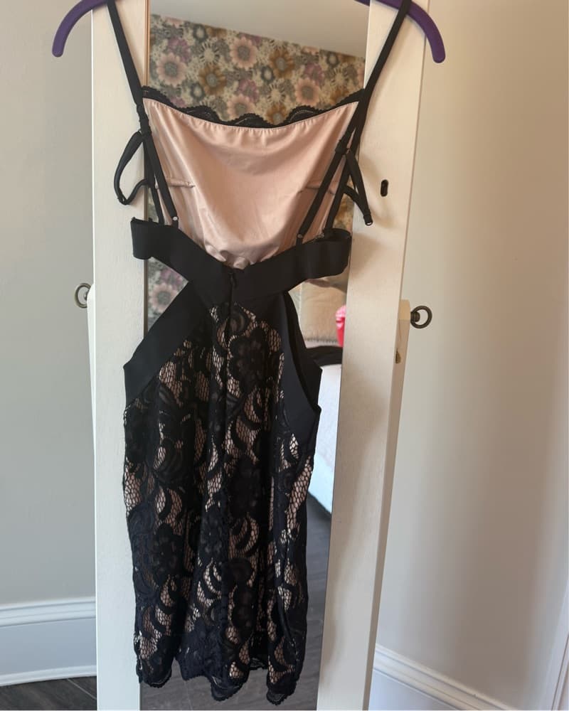 Black Lace Dress Revolve - Image 3