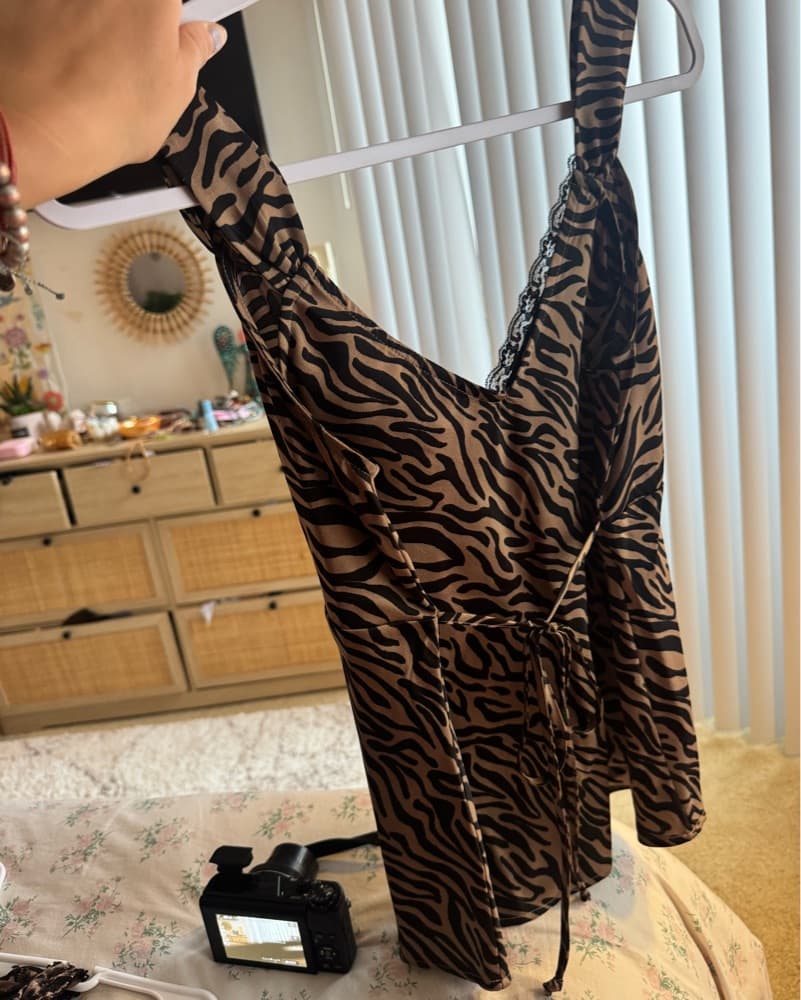 Tie Back Lace Trim Zebra blouse  - Image 4