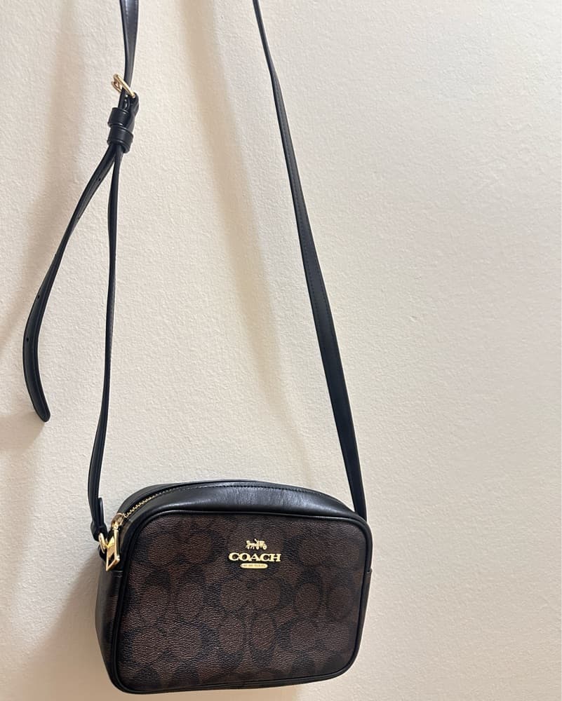 Stylish Original Crossbody Bag - Image 3
