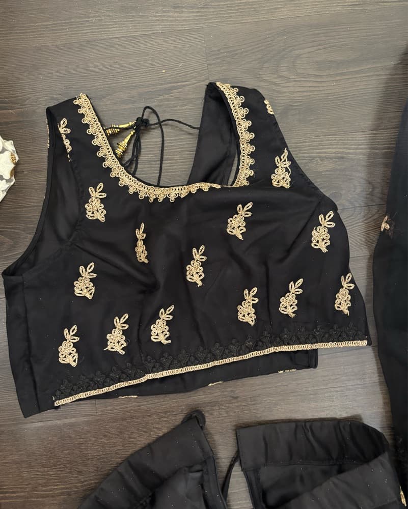 Black And Gold Lehenga - Image 2