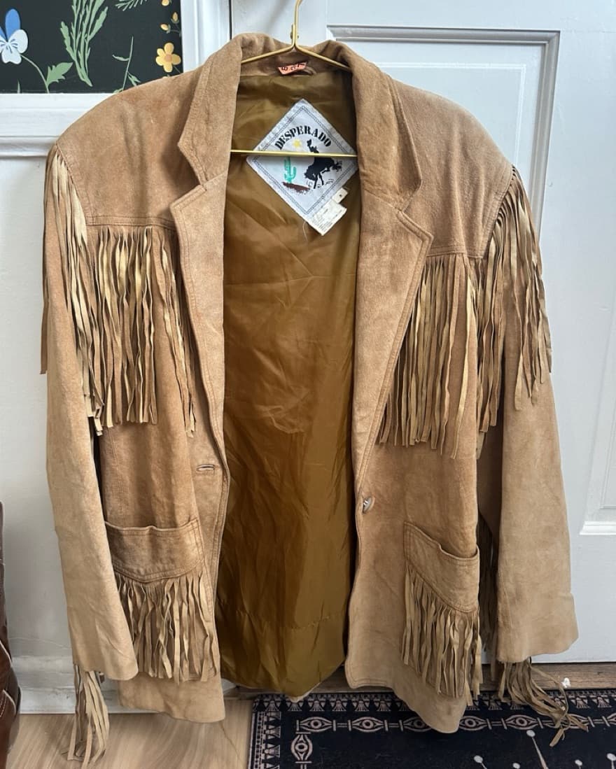 Fringed Boho Chic Suede Jacket - Image 3