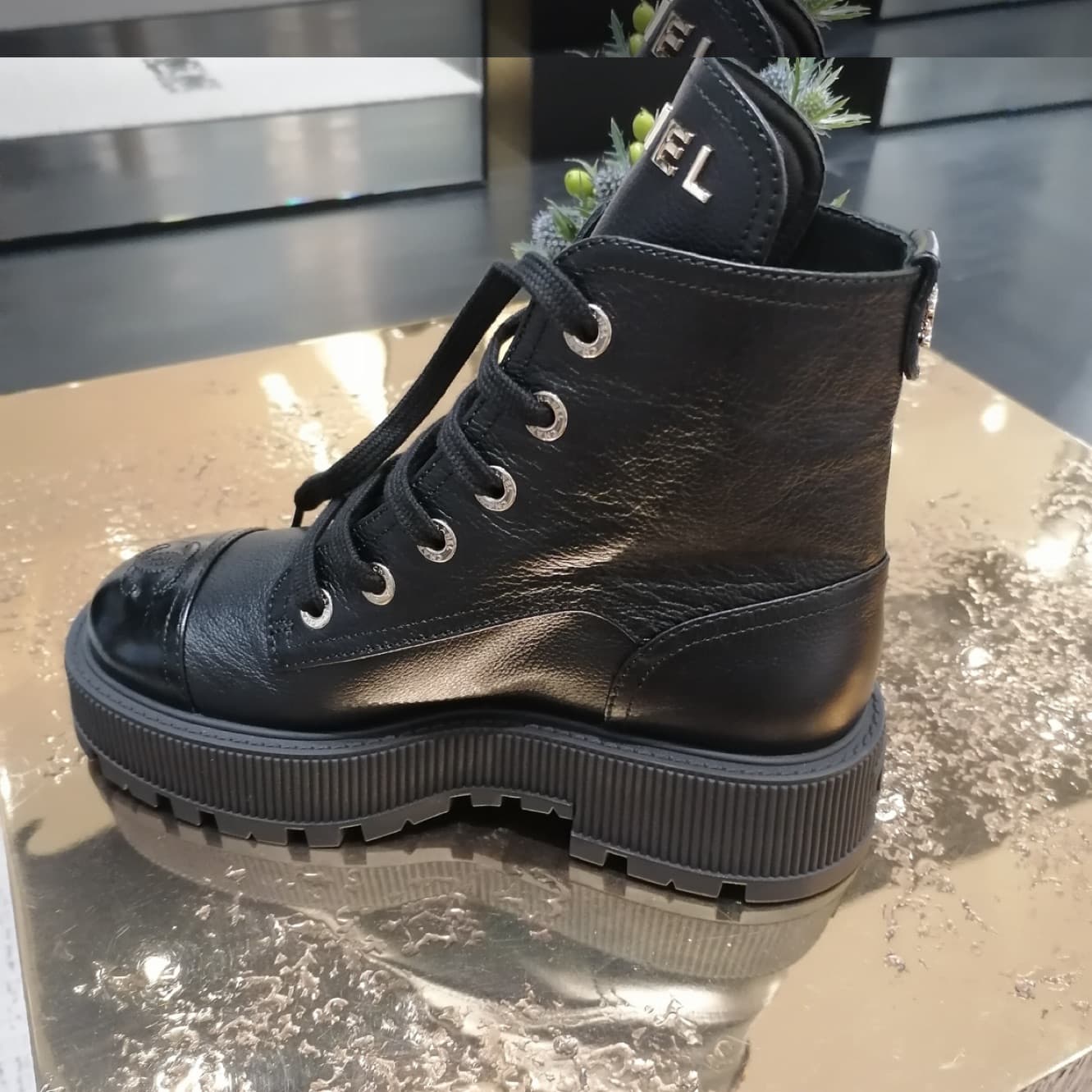 chanel boots - Image 3