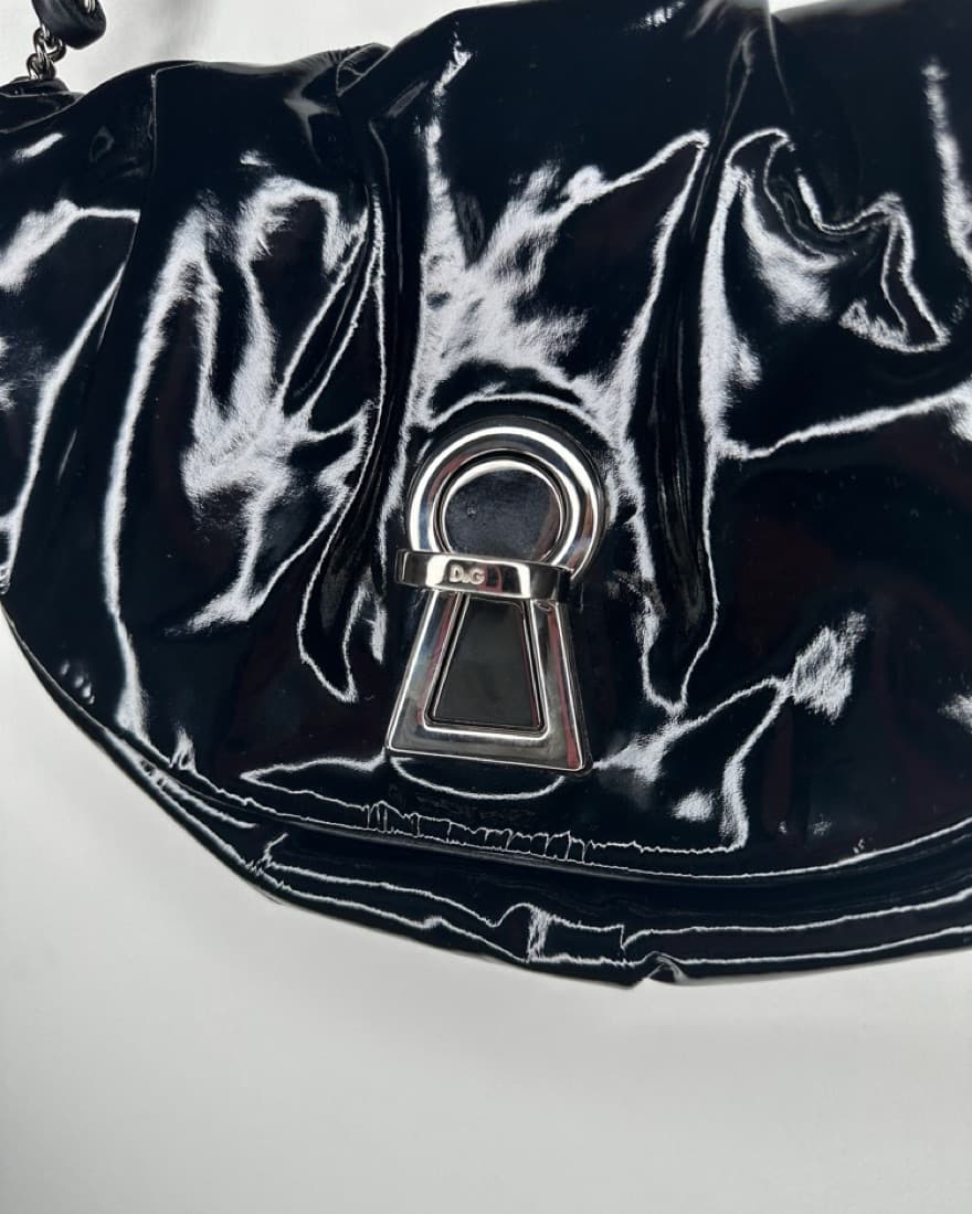 Dolce + Gabbana Black Shiny Handbag - Image 5