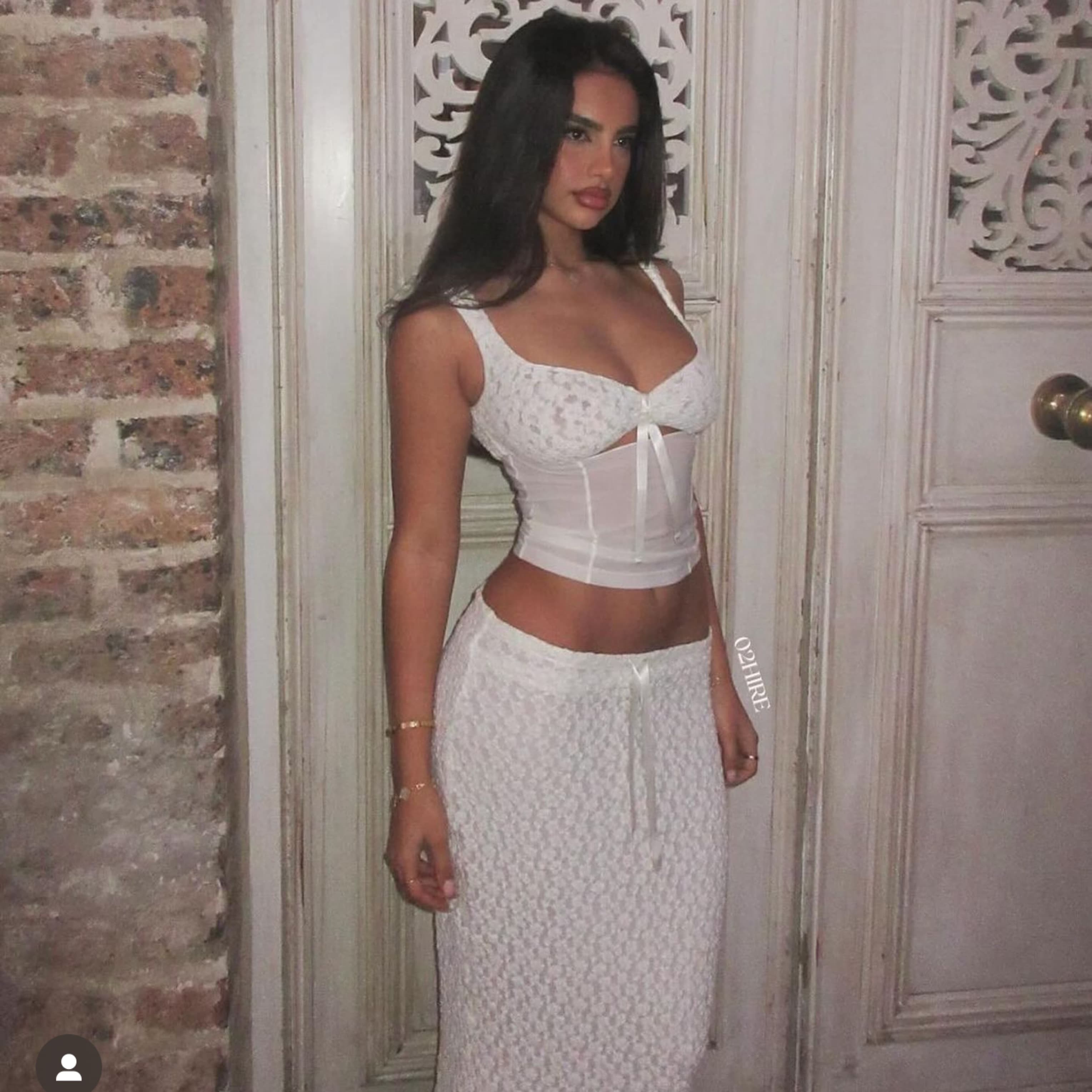 Buci White Set  - Image 2