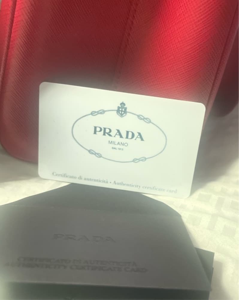 Brand New Prada Large Galleria Saffiano - Image 4