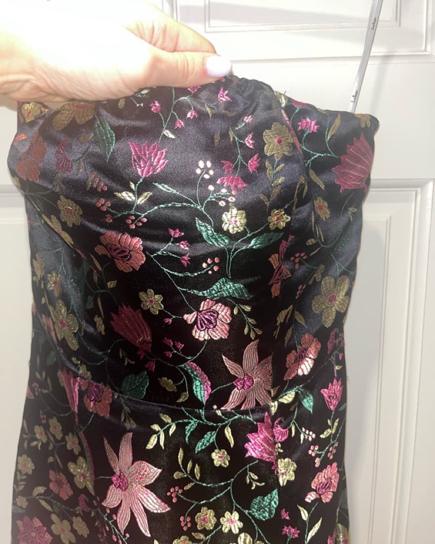 Floral Lulus Dress - Image 2