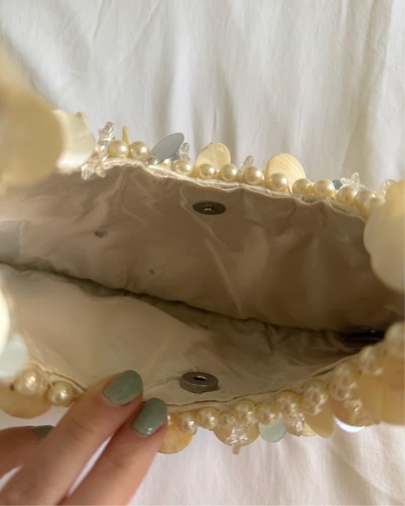 Ivory Beaded Shell Bag - Image 3