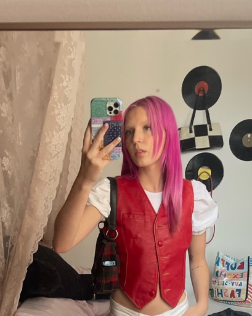 Red Leather Vest - Image 2
