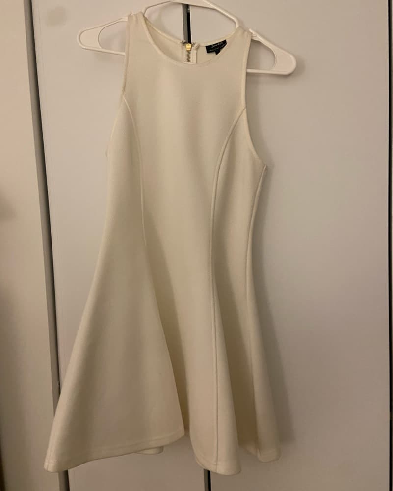 Elegant Cream Sleeveless Dress - Image 1