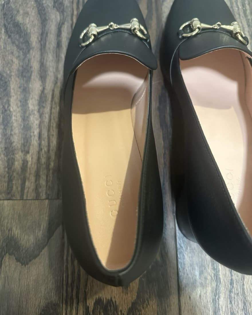 Gucci Black Leather Horsebit Block Heel - Image 3