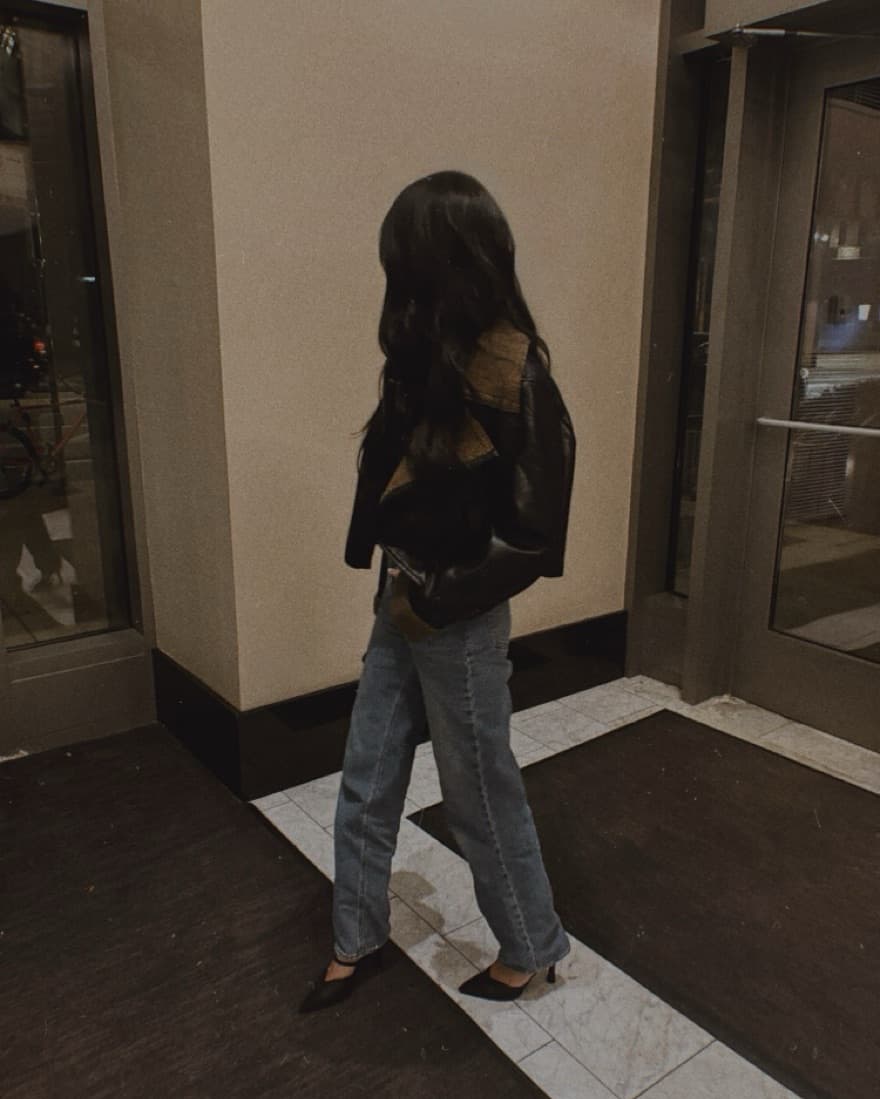 Chic Leather and Faux Fur Jacket - Image 1
