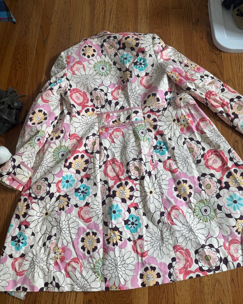 Y2k RainCoat  - Image 3