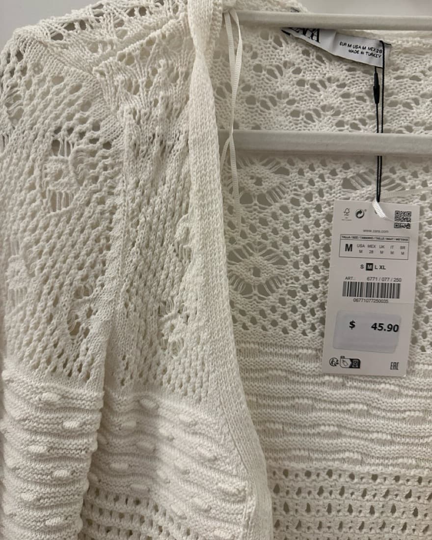 white top / knit cardigan - Image 3