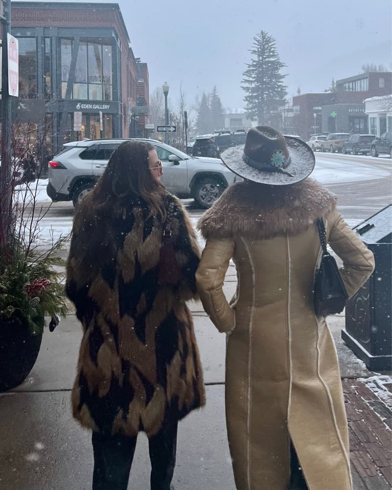 Alice + Olivia Luxurious Faux Fur Coat - Image 3