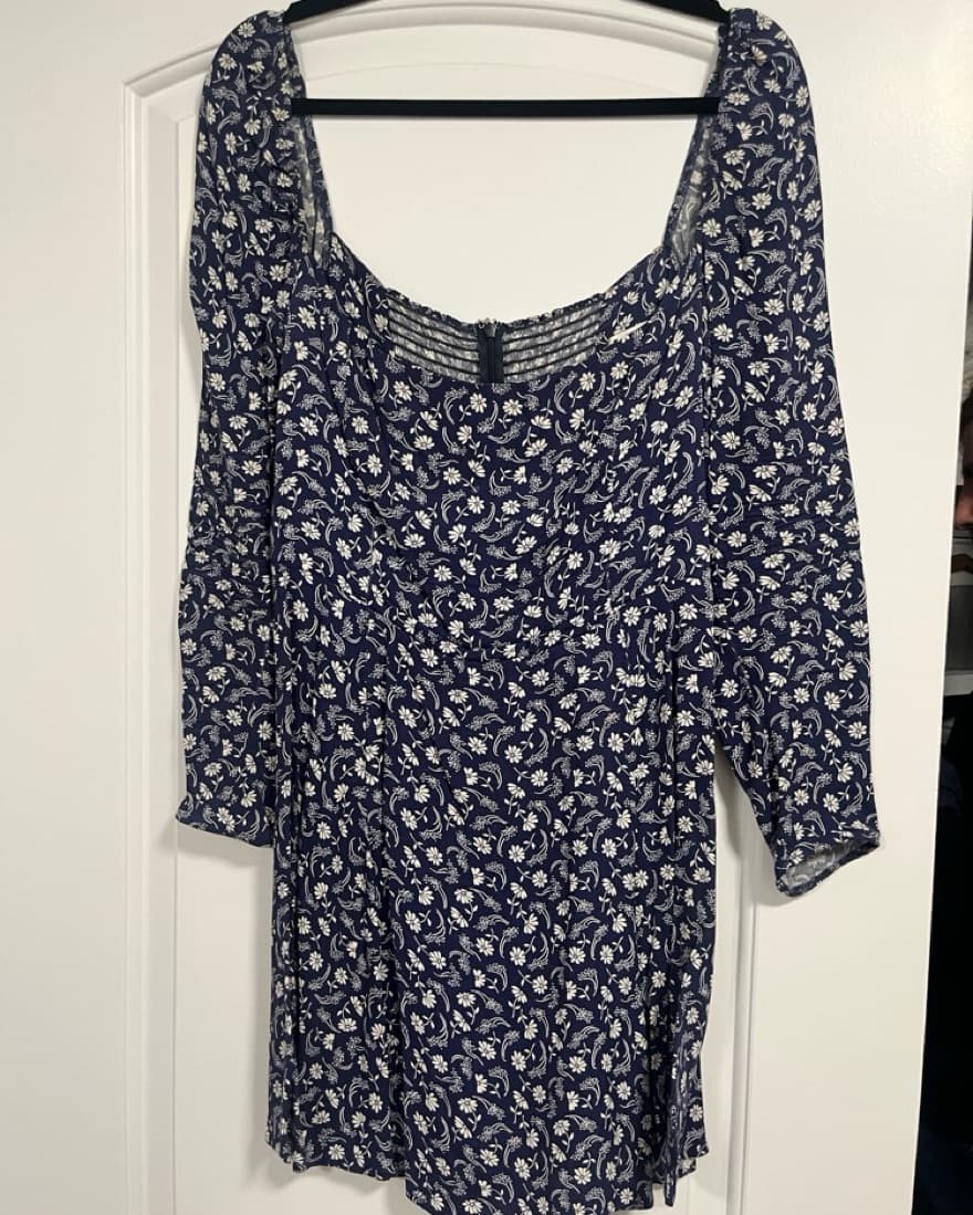 Reformation Blue Floral Dress - Size 10 - Image 4
