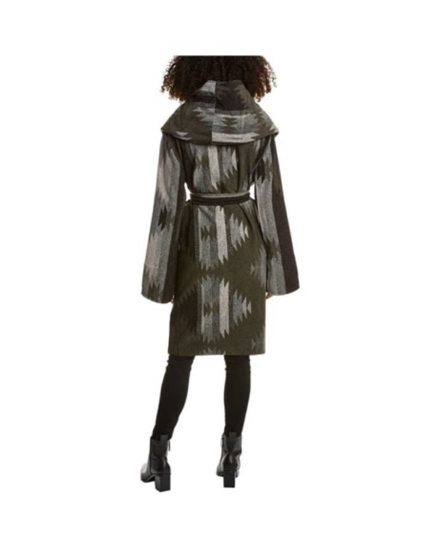 Chic Ikat-Inspired Hooded Coat - Image 3